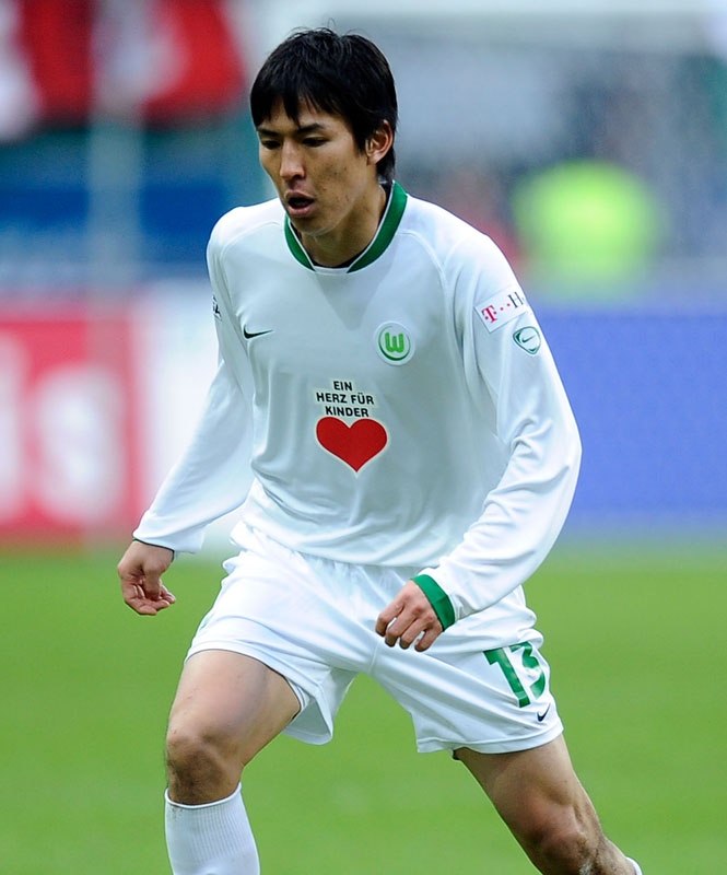 ブンデス12季目！長谷部誠「2008-18 全11シーズン」をユニフォーム姿で振り返る｜写真5