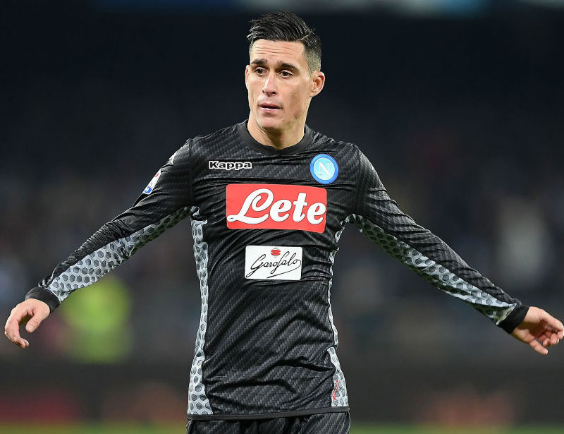 一歩先を行くデザイン！ナポリ、17-18「カーボン」ユニフォームを発表｜写真5