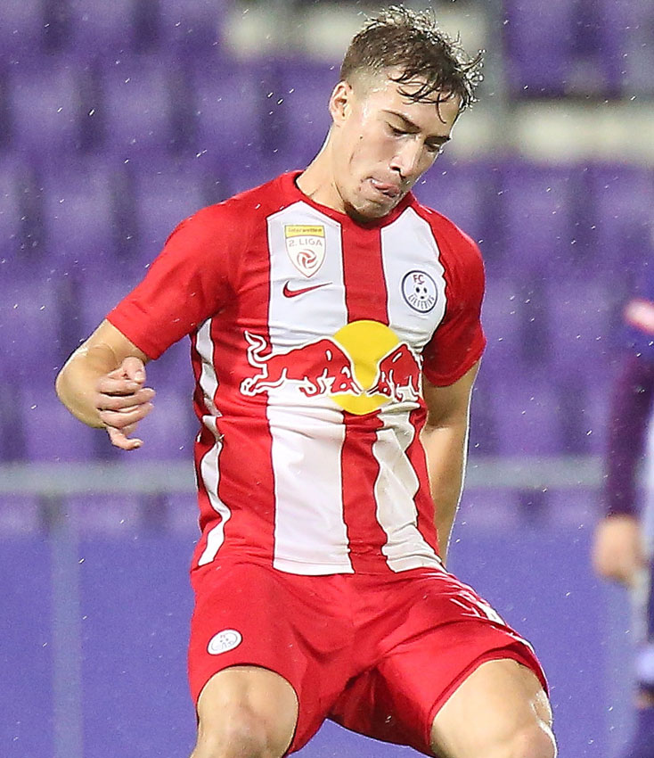 全部同じ！雄牛のマーク「レッドブルのユニフォーム」5チームを見る｜写真5