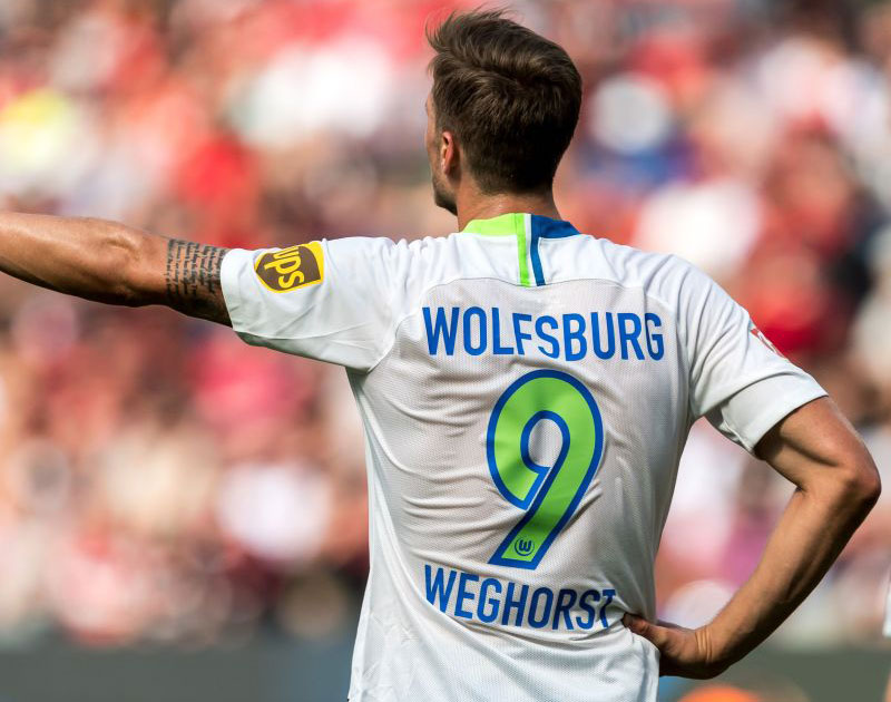 ヴォルフスブルク、2018-19新ユニフォームが登場！今の「VWロゴ」は見納めに？｜写真11