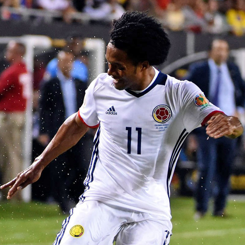 黄色だけじゃないぞ！コロンビア代表の「超傑作ユニフォーム」6選｜写真4