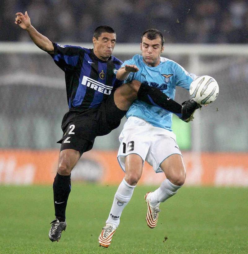 俺たちが愛した「ウイイレ9の最強インテル」。11名の強烈メンバー｜写真3