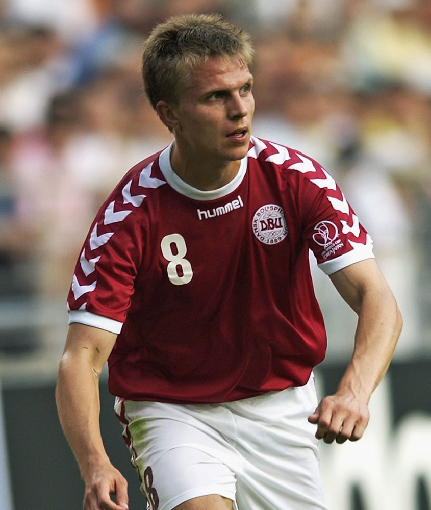 デンマーク代表、hummelの「隠れ名作ユニフォーム」4選！両者は2032年まで契約延長が決定｜写真3