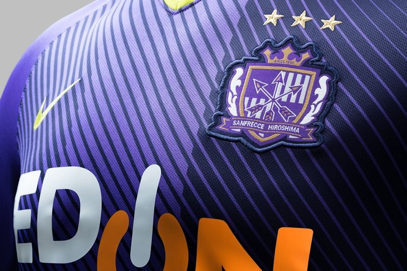 サンフレッチェ広島、2018新ユニフォームを発表！「広島バイオレット」が復活｜写真6
