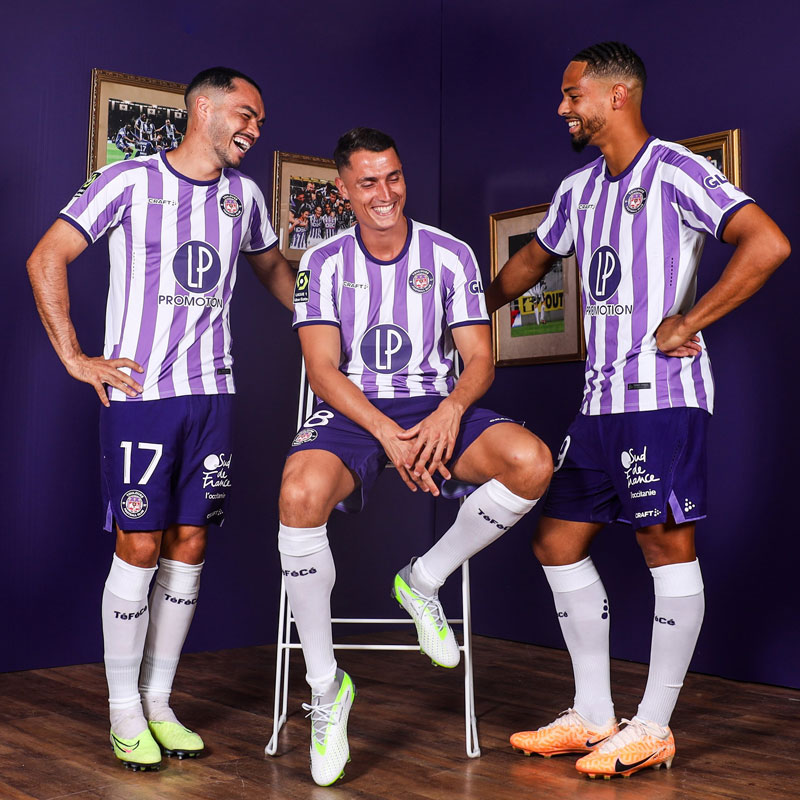 オナイウ阿道が所属のトゥールーズ、23-24新ユニを発表！あの「大躍進シーズン」がよみがえる｜写真6