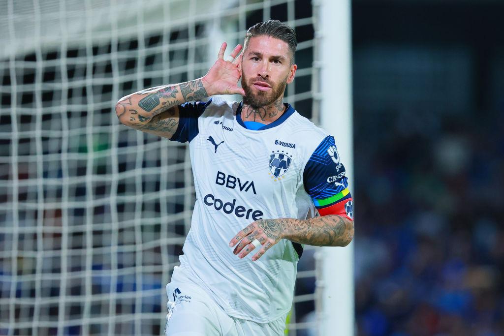 サッカーの歴史上最も「汚かった」ヒールな8名｜写真4