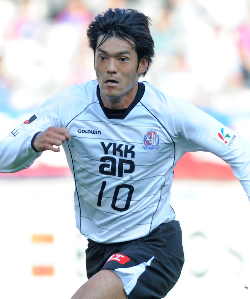 愛しすぎ！Jリーグでユニサプライヤーの「一社一筋」を貫く5つのチーム｜写真3