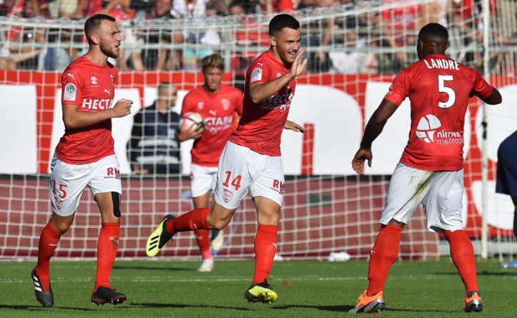 『GQ』が査定！「今季のフランスで最もイケてないユニフォーム10着」｜写真10