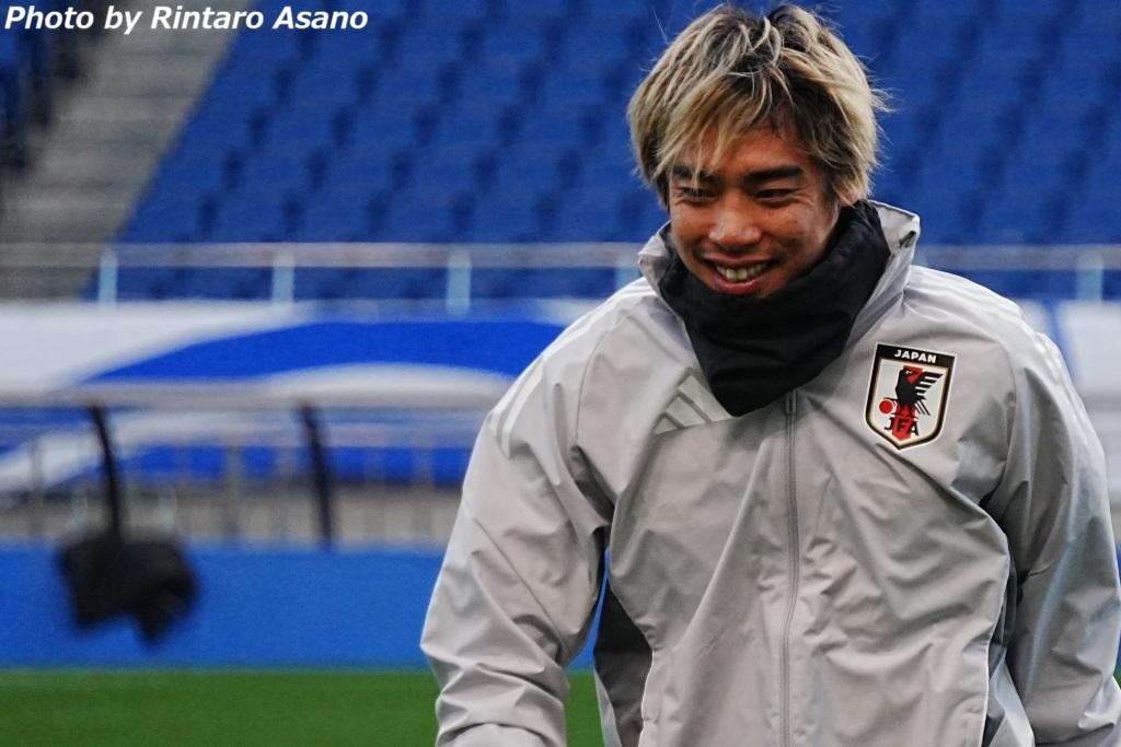 ワールドカップ出場決定の日本代表！FW伊東純也写真特集、代表練習取材のQoly編集部撮影写真を公開｜写真11