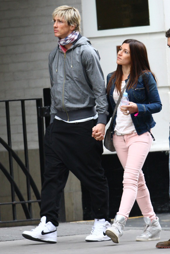 J降臨のイケメン！フェルナンド・トーレスの「歴代私服ファッション」を見る｜写真17