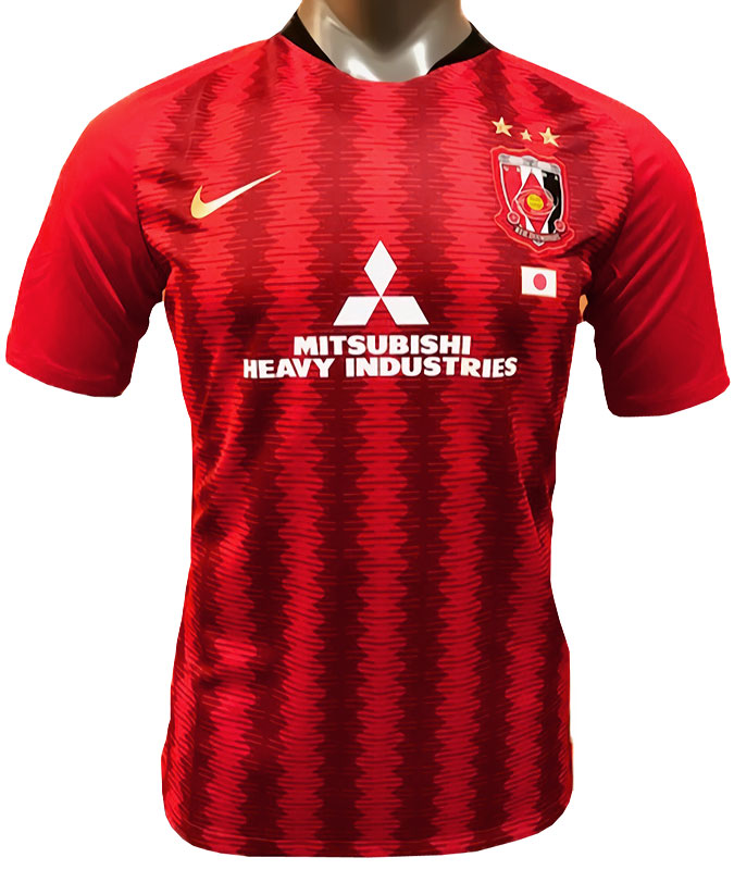 浦和レッズが2019新ユニフォームを発表！史上初の「縦ストライプ」登場｜写真10