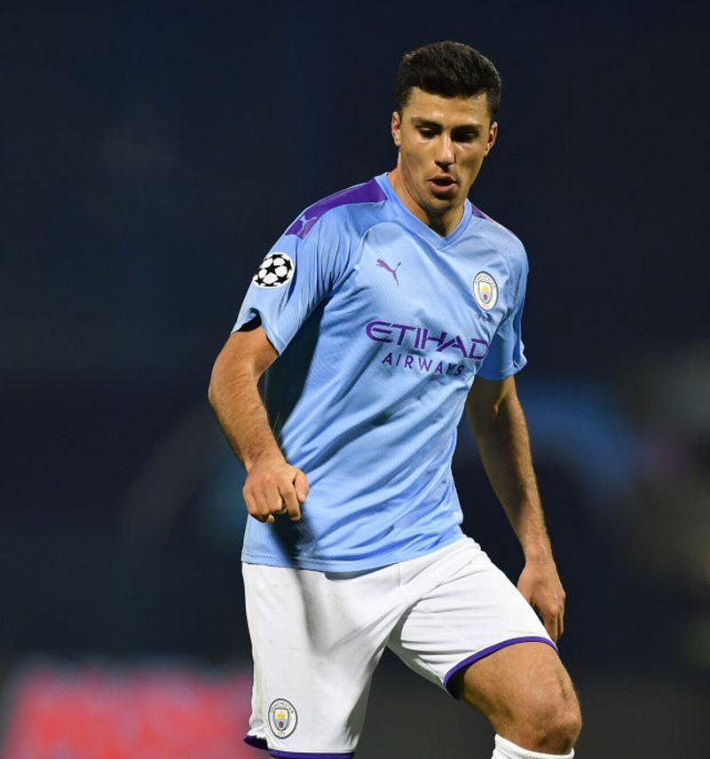 ウイイレ2020「ボール奪取が最強の守備的MF」ベスト10｜写真9