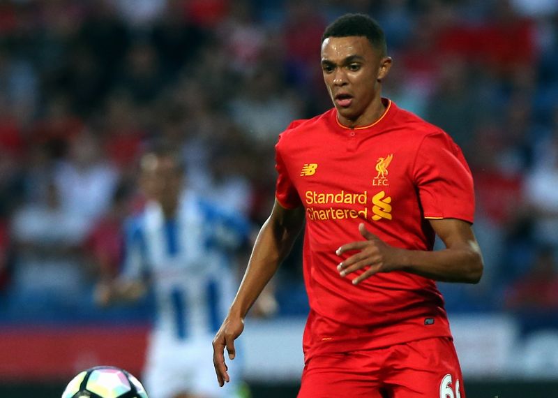リヴァプールの「最年少プレミアデビュー」TOP10の選手｜写真5