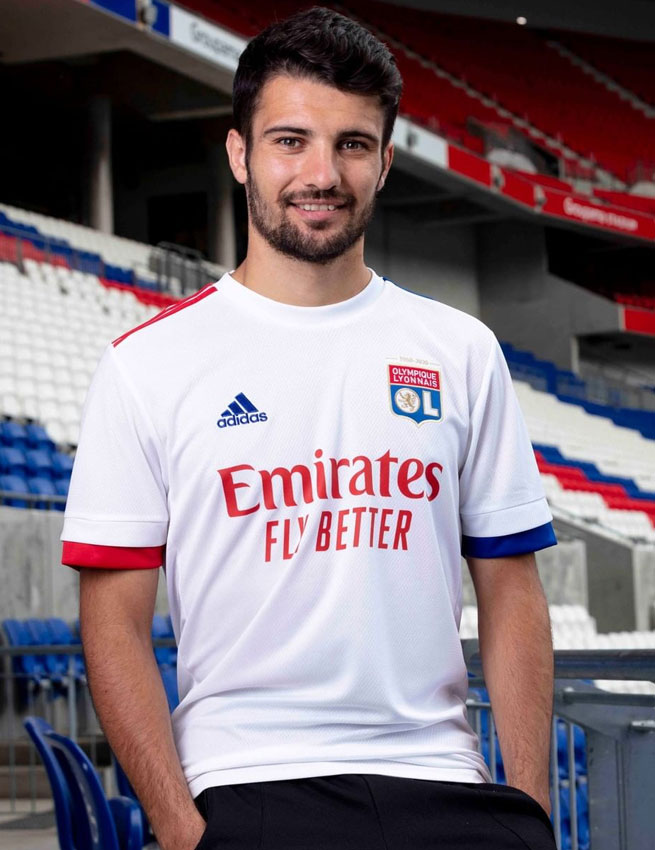 残念な変更も！2020-21「ユニフォームの胸スポンサーを変えた8チーム」｜写真7