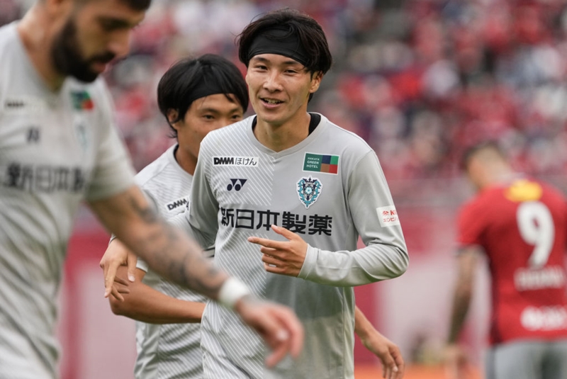 守田英正に続け！流通経済大学サッカー部出身の「最強ベストイレブン」はこれ｜写真9