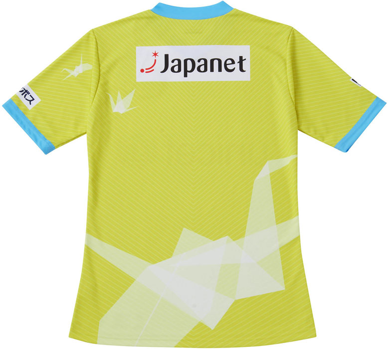 V・ファーレン長崎、「折り鶴」をモチーフにした2018平和祈念ユニフォームを発表｜写真5