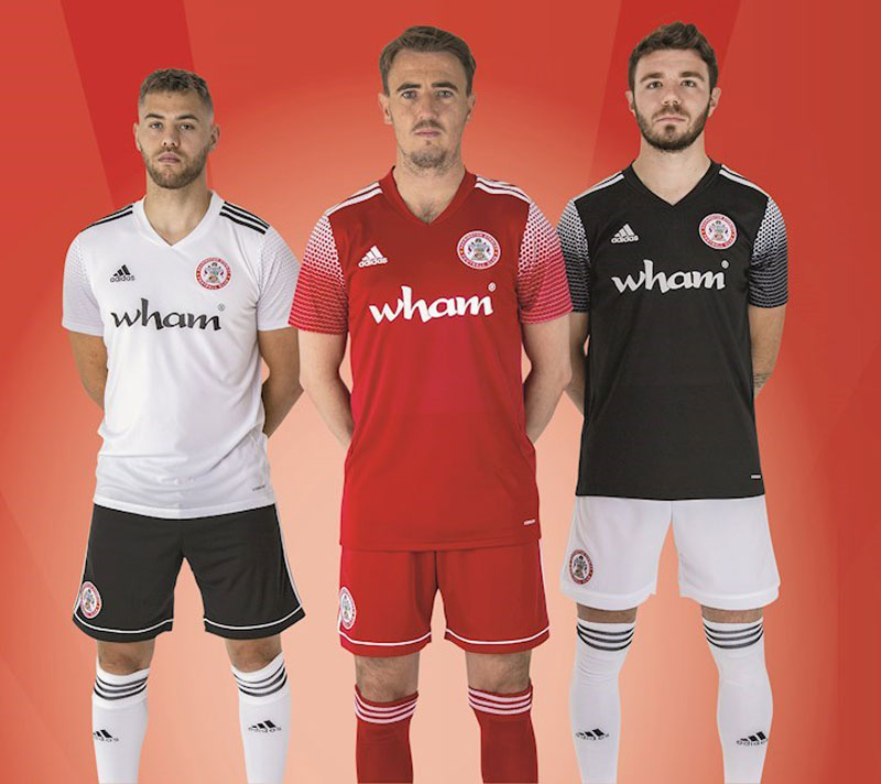 変わらないで！イングランド「古き良きエンブレムのユニフォーム」10選｜写真4