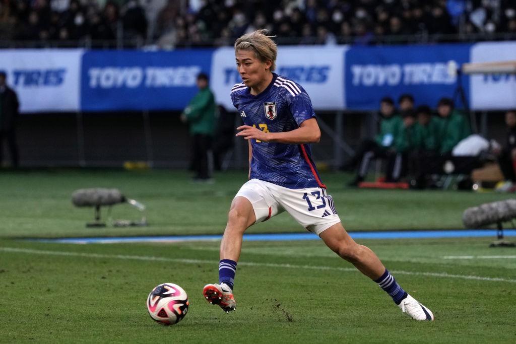 日本代表MF三笘薫に一問一答、ライバルFW中村敬斗の刺激、後輩DF高井幸大への期待「全試合に勝ちたいと思っている」｜写真2