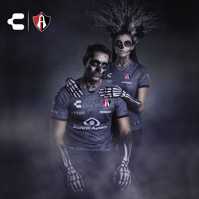 「怖美しい...」アトラス、奇祭“死者の日”の骸骨ユニフォーム！ビジュアルもすごい｜写真6