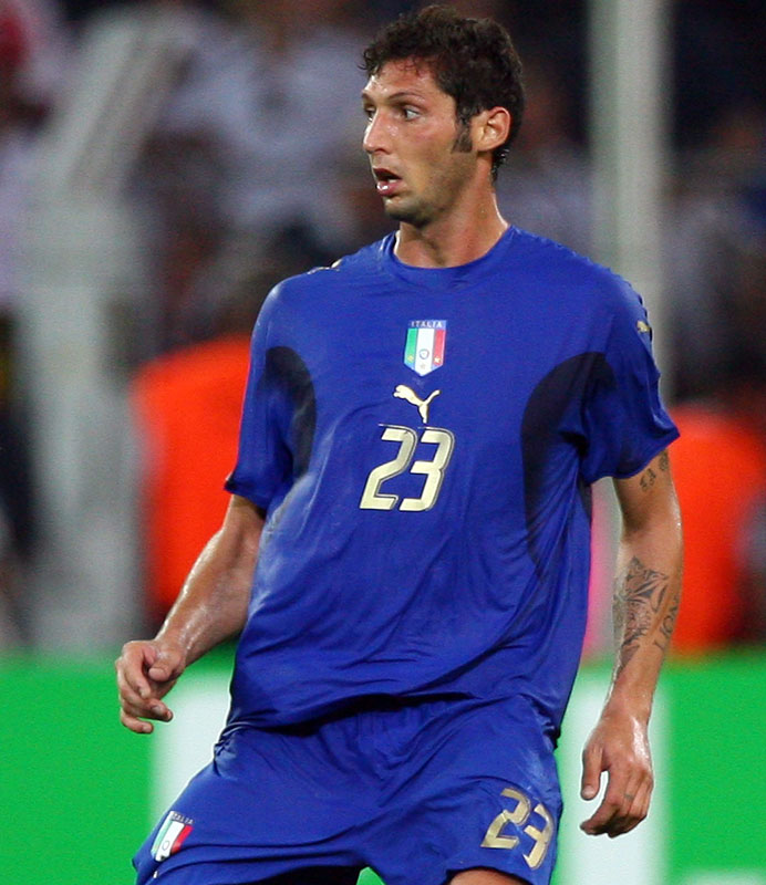 来年からadidasと契約！イタリア代表、PUMAの「最高にかっこいいユニフォーム」11選｜写真5