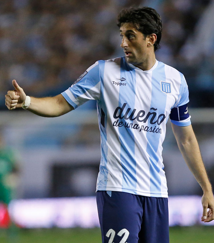 春らしく！さわやかな「水色ストライプ」ユニフォーム8選｜写真6