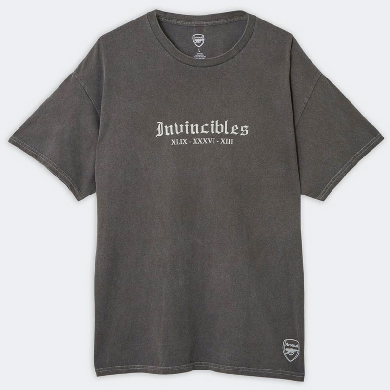 伝説の無敗優勝から20周年！アーセナル公式から栄光の「インヴィンシブルズ・コレクション」が登場｜写真4