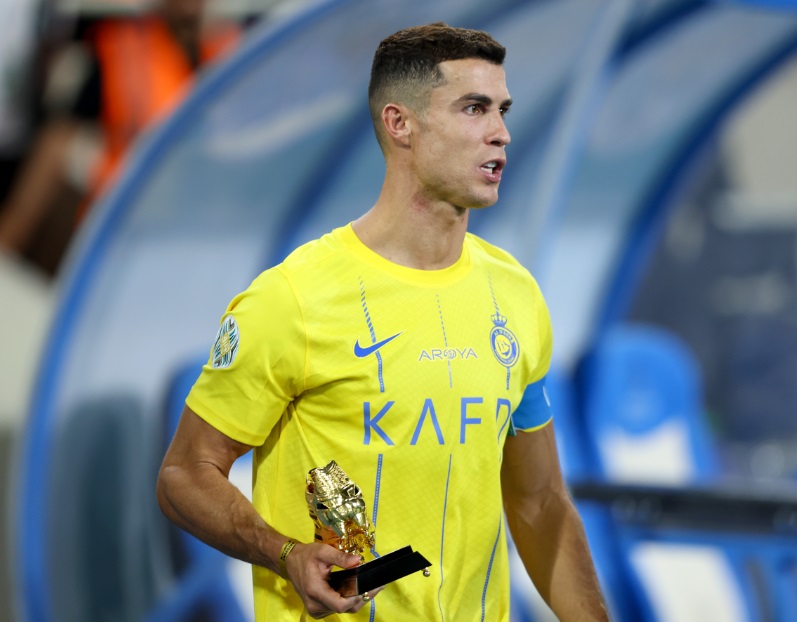 サウジアラビアに移籍した世界的スターで組む爆買いベストイレブン｜写真7