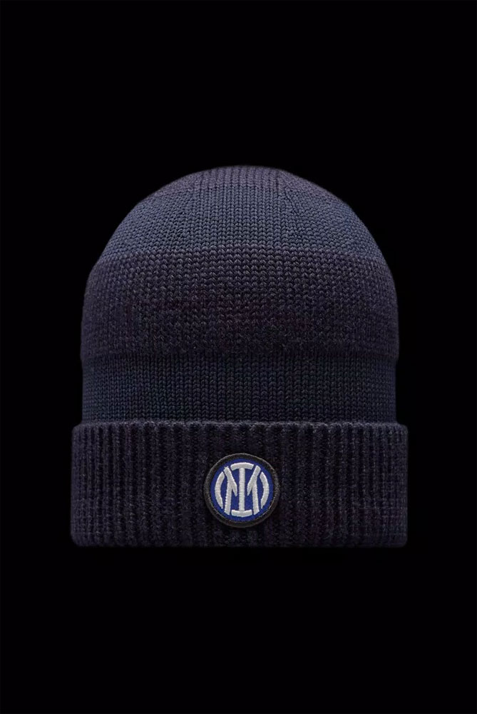 インテルと『モンクレール』の名門同士がコラボレーション！この冬に使ってみたい魅惑の4アイテムがこちら｜写真3