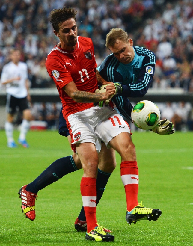 W杯で日本と激突！最強ノイアーから最もゴールを奪っている8人の天敵｜写真5