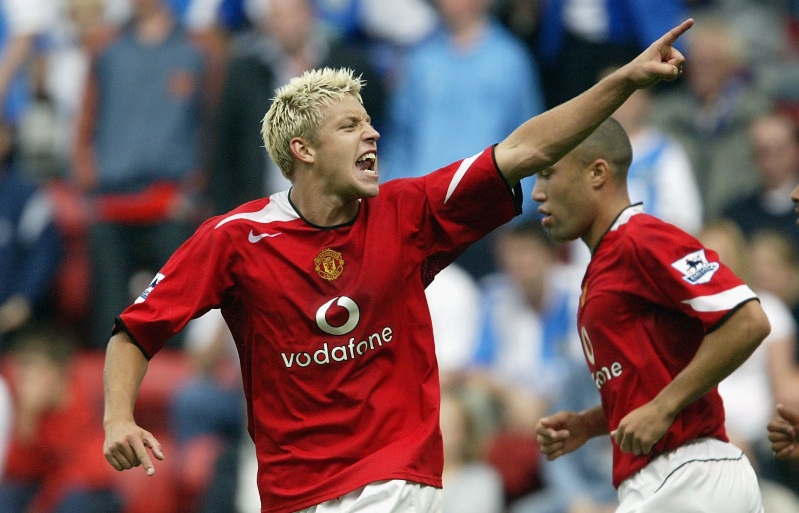 「アタッカーだったのに守備的MFに転身した驚きの6人」｜写真5