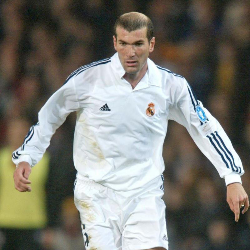 サッカーが「1枚の絵になった瞬間」の“劇的ユニ”7選｜写真11