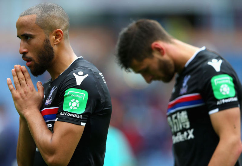 チェルシー撃破で連敗脱出！クリスタル・パレスの2017-18ユニフォーム｜写真7