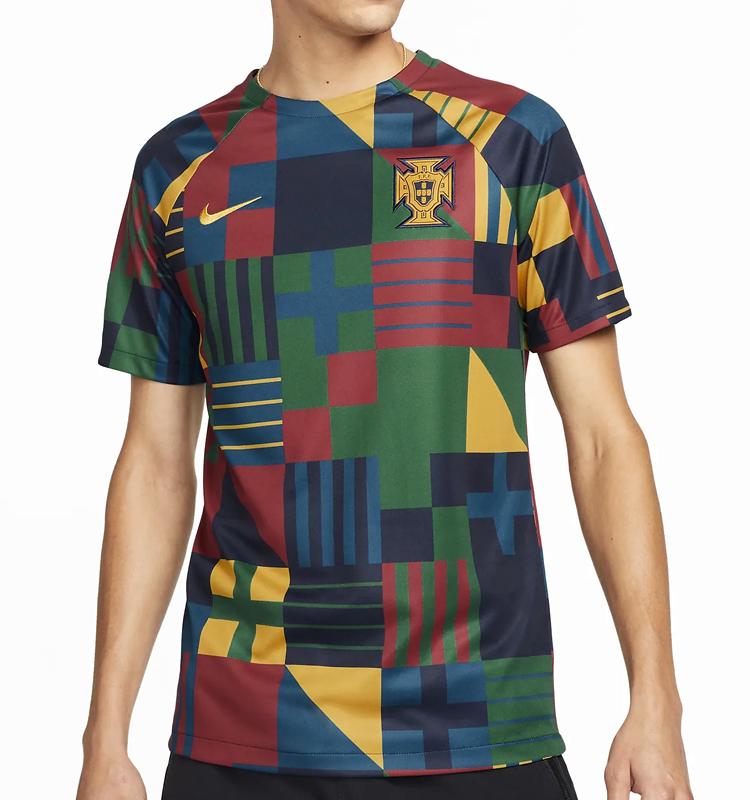 芸術的！カタールW杯「NIKE新作プレマッチトップ」11選｜写真17