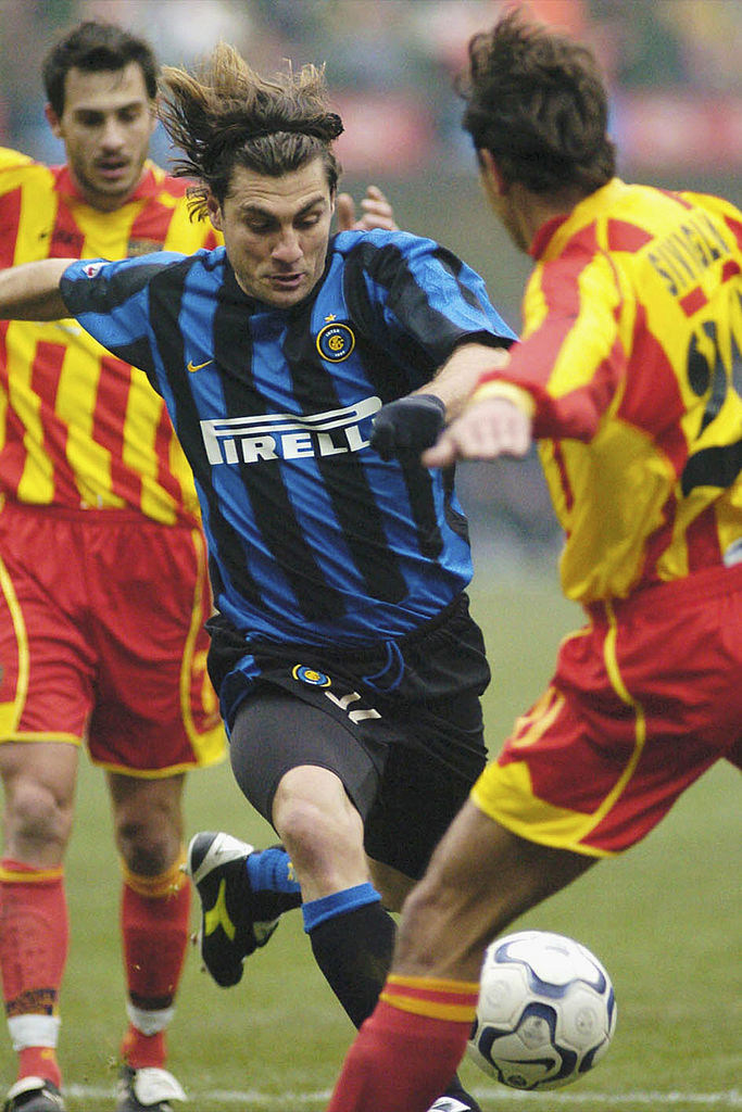 日本でロナウド＆PSGと対戦のインテル！「2003-04無冠シーズン」のベストイレブン｜写真9