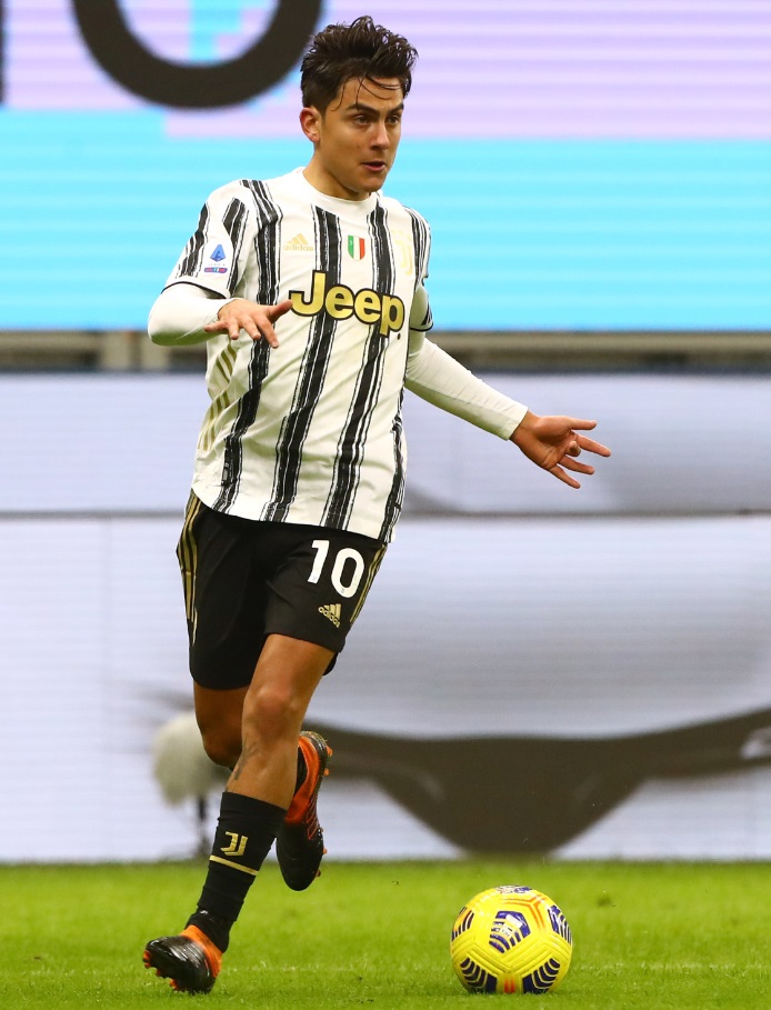 現役Jリーガーも！「ソックスを短く履くことを好む6人の選手」｜写真8