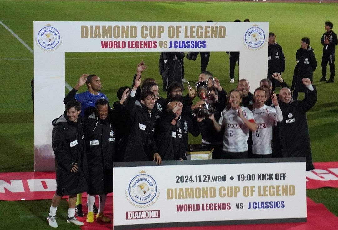平日夜に1万人以上動員！「おっさんホイホイ」だけじゃない、『ダイヤモンドカップオブレジェンド』が思い出させたサッカーの原点｜写真4