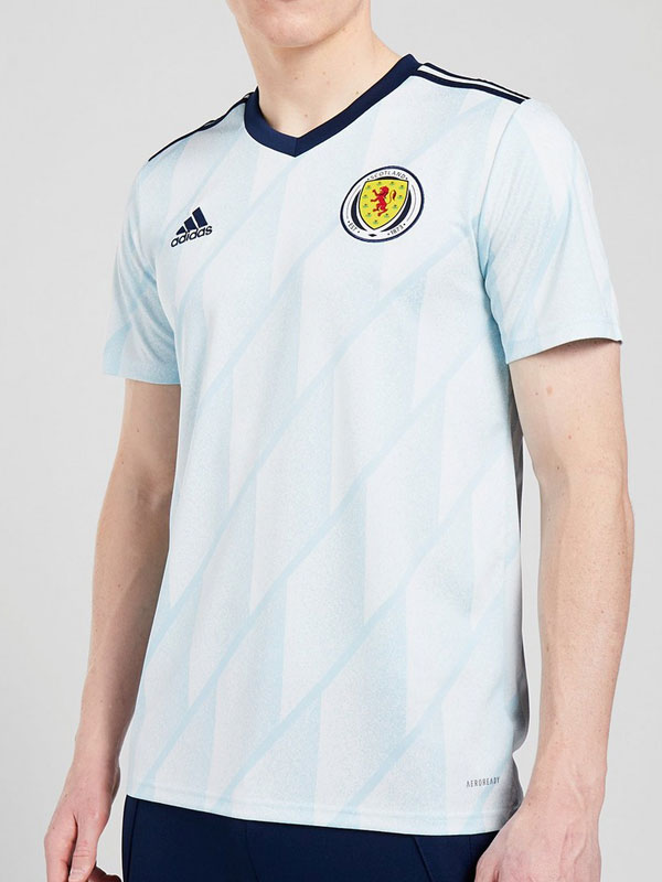 スコットランド代表、「25年ぶりの本大会」を戦うEURO2020ユニフォーム！｜写真4