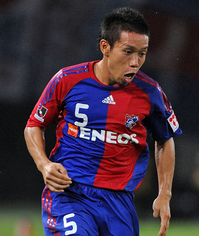 こんなに多かった！「五輪公式スポンサーを付けた」Jリーグのユニフォーム｜写真11