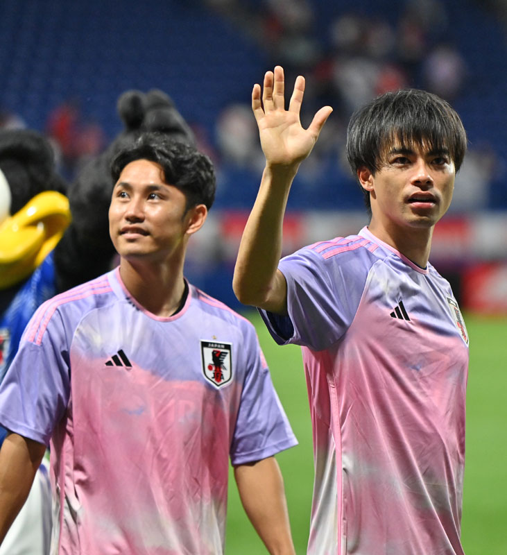 「女子専用ユニフォーム」を着た5つの“男子”代表チーム｜写真9