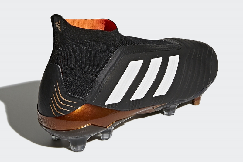 「プレデター」復活！adidasから新スパイク『プレデター 18』が登場｜写真10