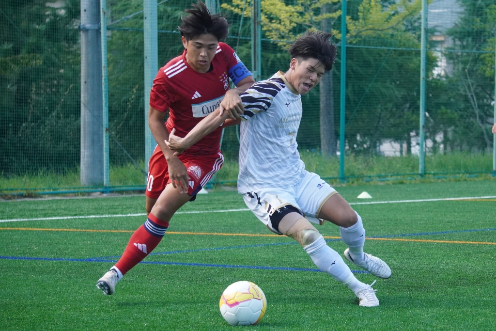 優勝候補の流通経済大が中京大に1-2で初戦敗退…。J2ファジアーノ岡山内定の藤井海和主将「栄光を置いていけるような選手、チームになっていきたい」｜写真3