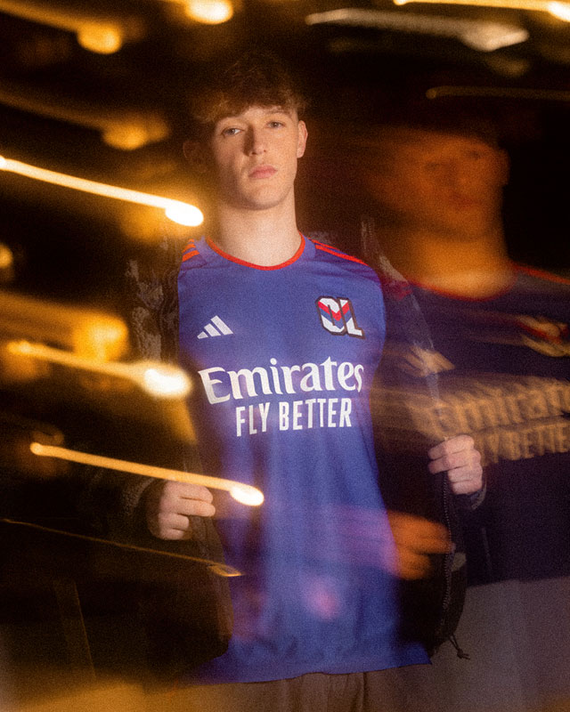 降格危機の名門リヨン、今季アウェイユニのエンブレムは80年代「1部昇格の象徴」デザインだった｜写真6