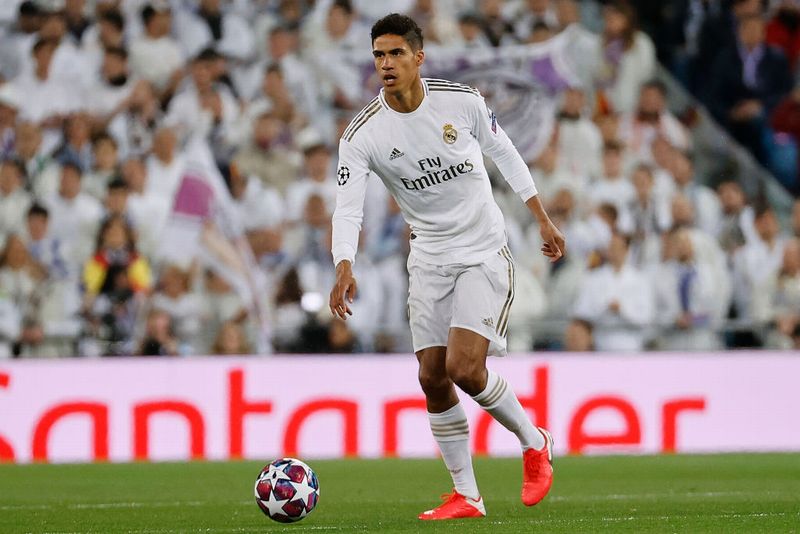 ウイイレ2020「ボールコントロール最強のCB」TOP10｜写真14