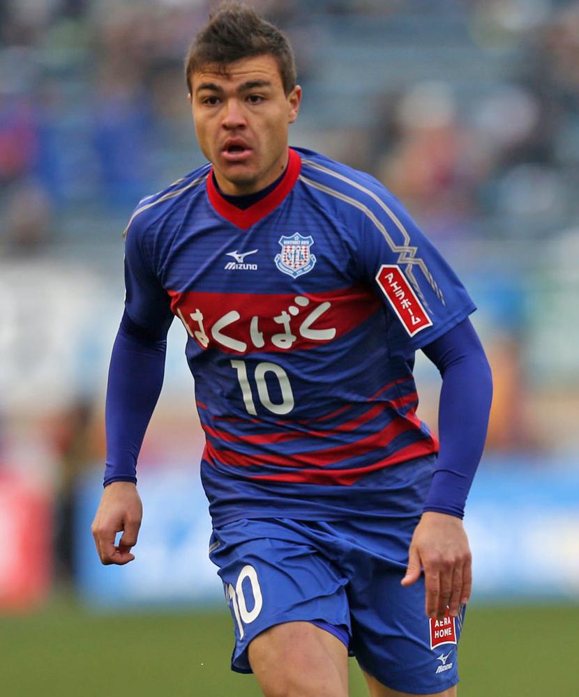 だいぶ懐かしい！10年前の「2014年J1リーグ」全18チームの順位とユニはこうだった｜写真6