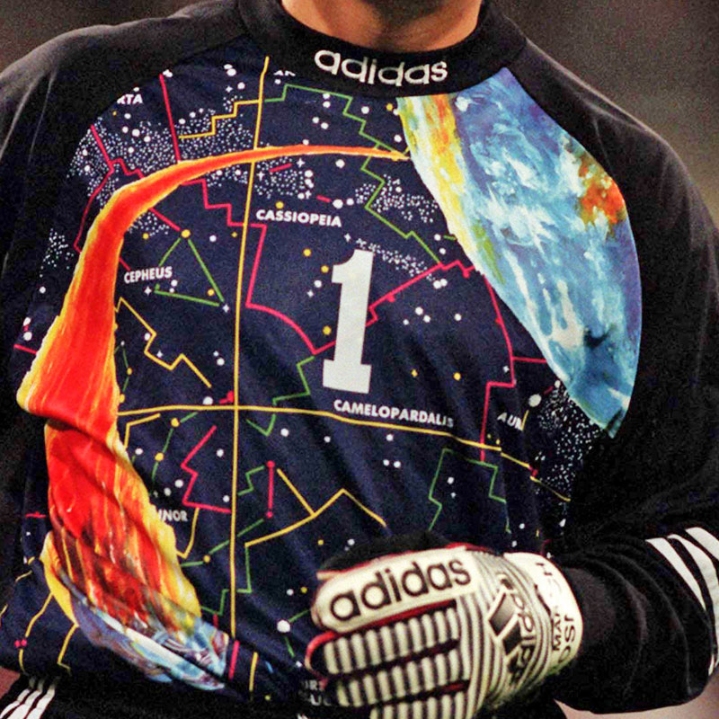 宇宙も登場！オーストラリア代表、ちょっと「強烈なユニフォーム」5選｜写真6