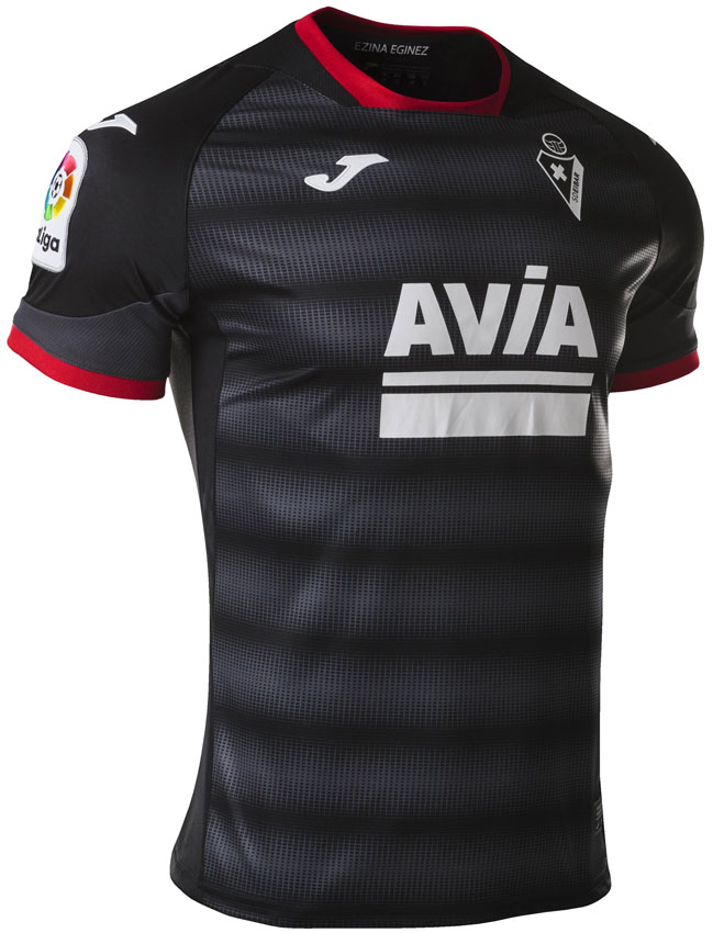 乾のエイバル、2020-21新ユニフォームを発表！デザインは「パワフルな縦じま」｜写真5