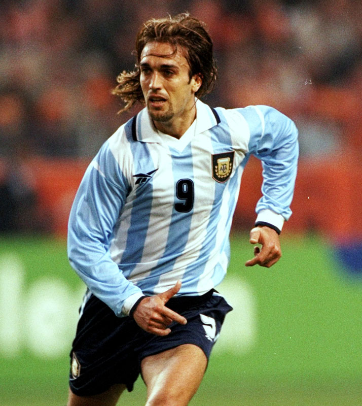 あの“伝説”ユニも！アルゼンチン代表、「adidas以外のユニフォーム」7選｜写真4