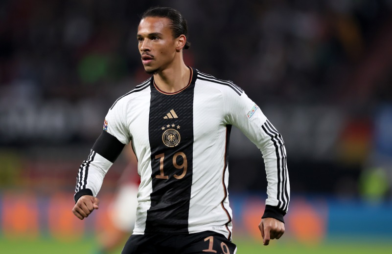 日本代表の順位がすごい！海外サイトが選ぶ「2022W杯最強ユニフォーム11着」｜写真28