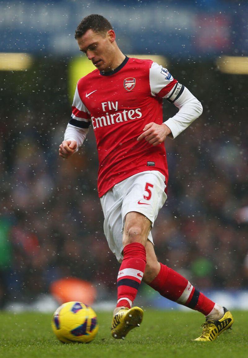 「ソル・キャンベル退団後にアーセナルに来たCB」最高と最悪の5名｜写真4