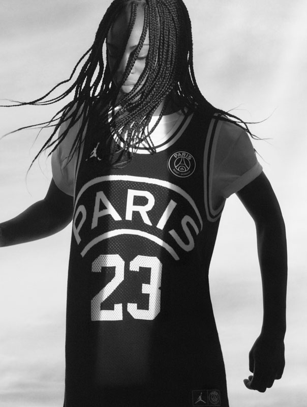 大人気ジョーダン×PSG、売り切れ続出のコラボアイテムを紹介！「発売前」ウェアも｜写真21